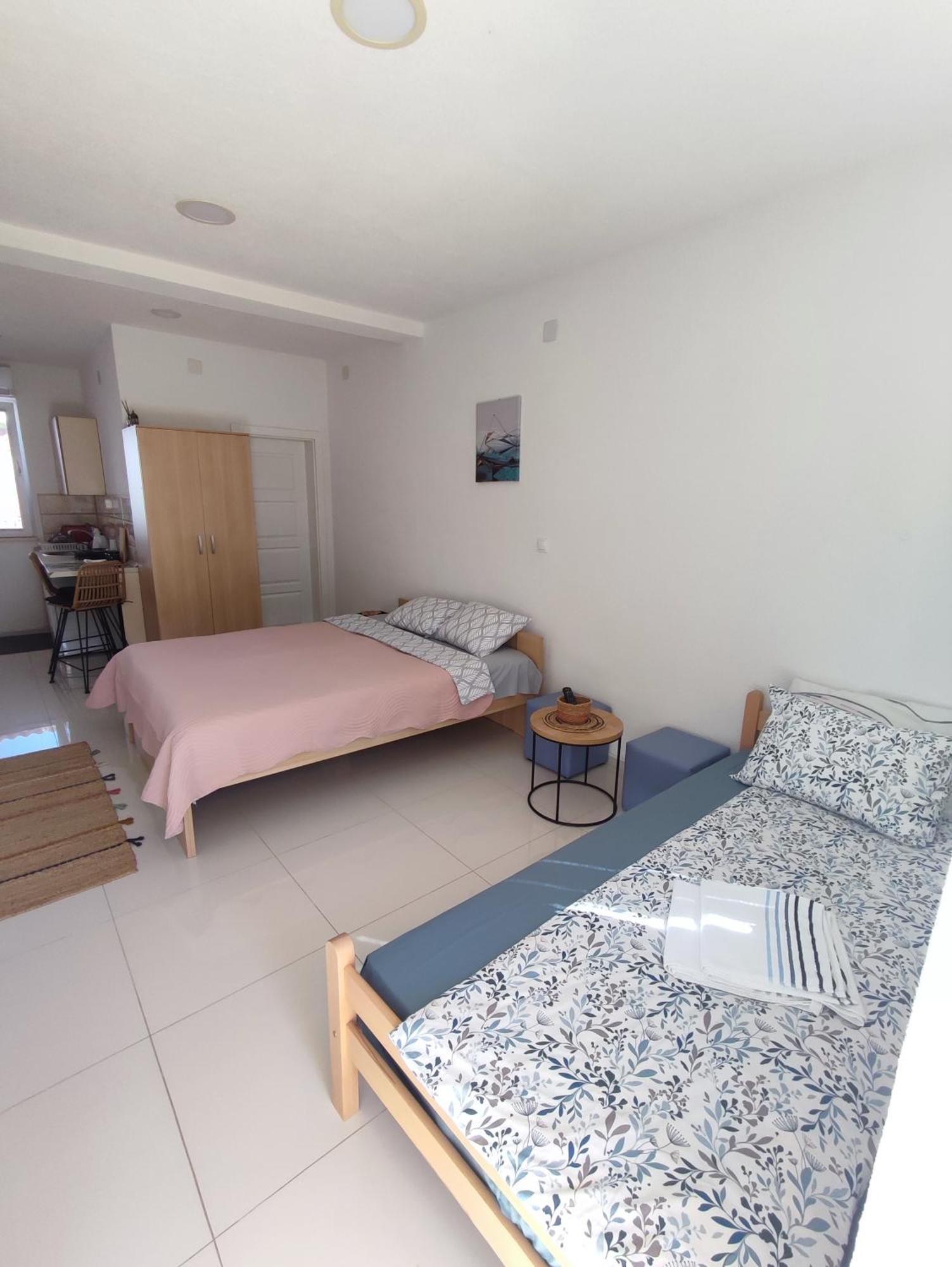 Apartments Three オフリド エクステリア 写真